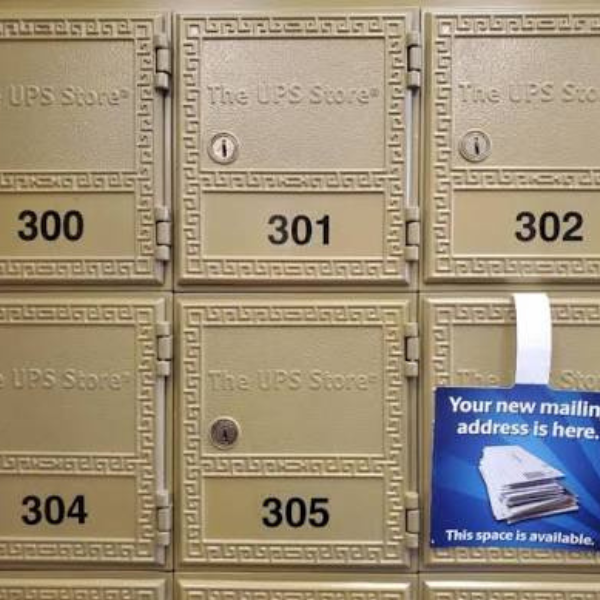 Mailbox Rental Logo